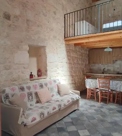 La Casa Di Pietra Holiday home *