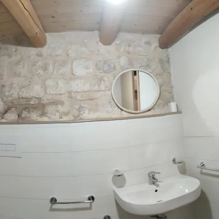 La Casa Di Pietra Holiday home *